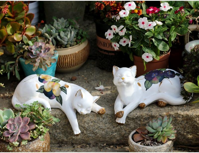 Lovely Cat Statue for Garden Ornament, Sleeping Cats Resin Statues